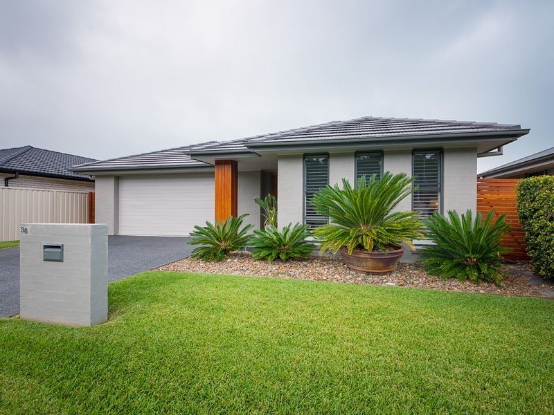 36 Albatross Way, Old Bar NSW 2430
