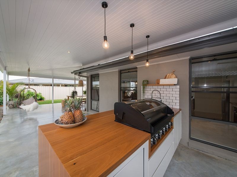 36 Albatross Way, Old Bar NSW 2430