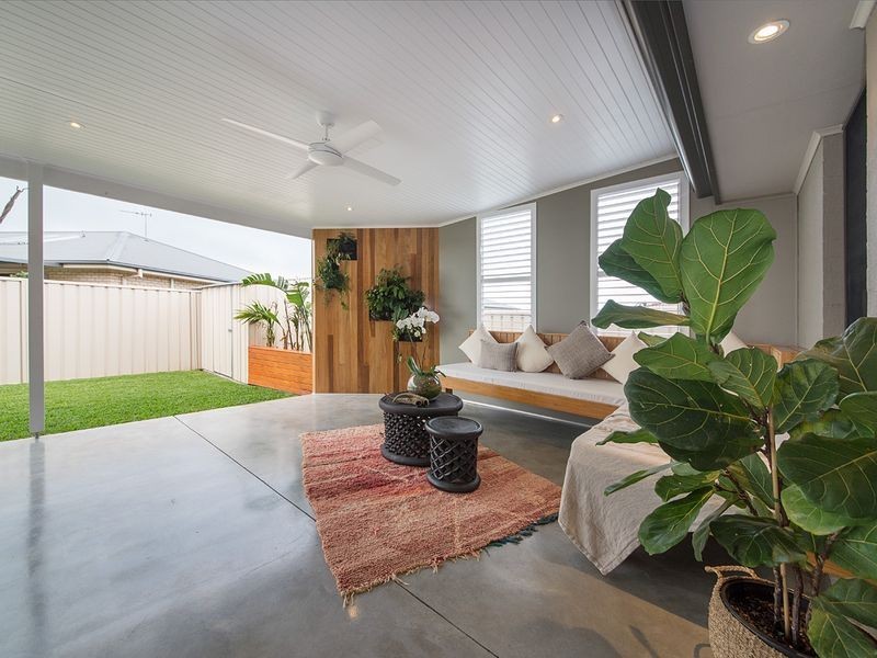 36 Albatross Way, Old Bar NSW 2430