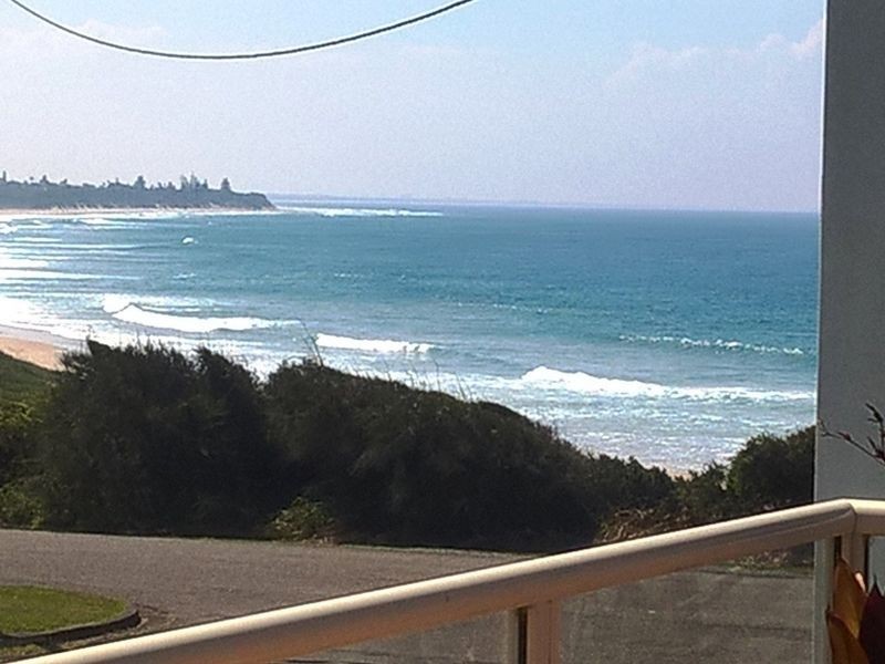 2 Pacific Street, Wallabi Point NSW 2430