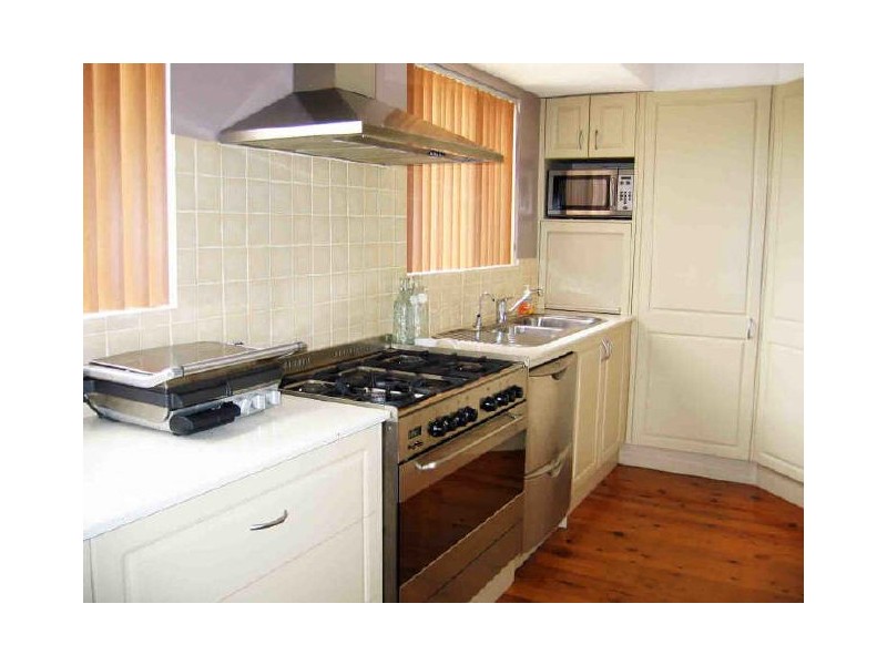 24 Old Bar Road, Old Bar NSW 2430