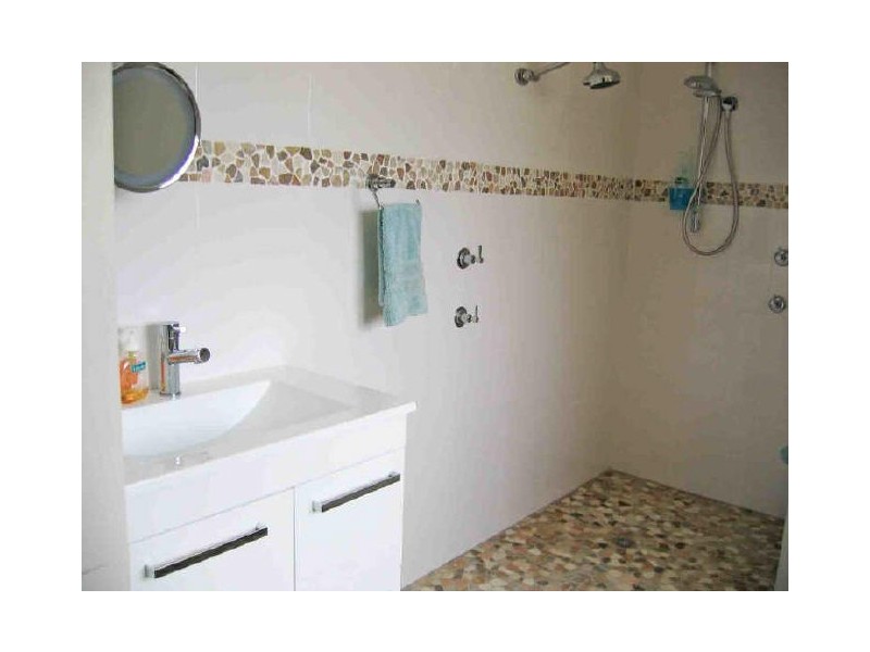 24 Old Bar Road, Old Bar NSW 2430