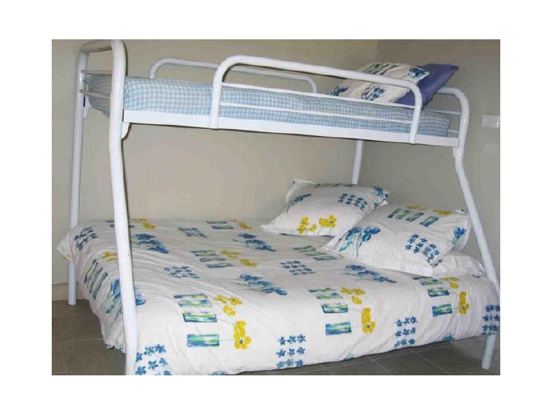 24 Old Bar Road, Old Bar NSW 2430