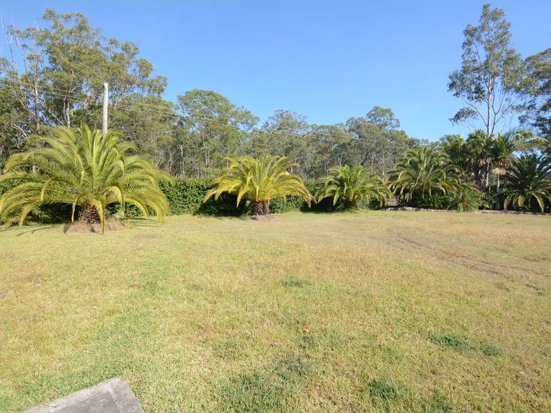 741 Old Bar Road, Old Bar NSW 2430
