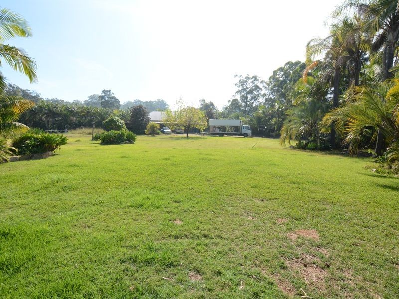 741 Old Bar Road, Old Bar NSW 2430