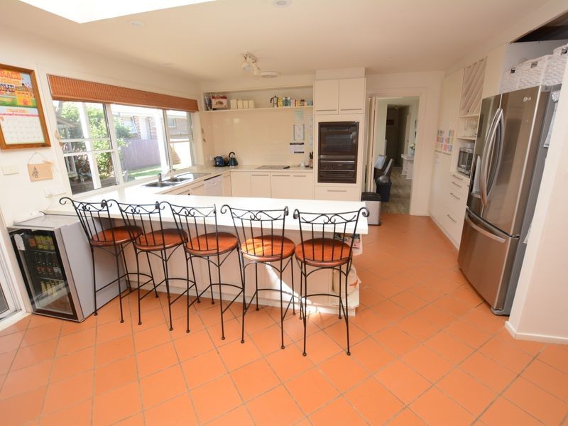 5 Carrabeen Drive, Old Bar NSW 2430