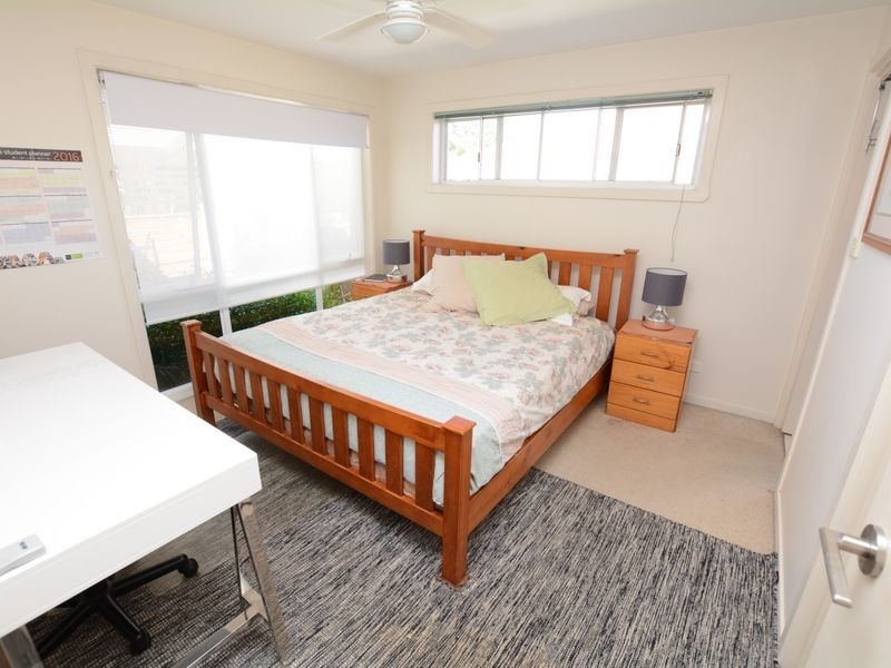 5 Carrabeen Drive, Old Bar NSW 2430