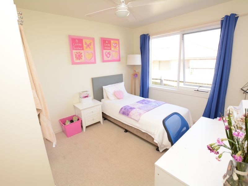 5 Carrabeen Drive, Old Bar NSW 2430
