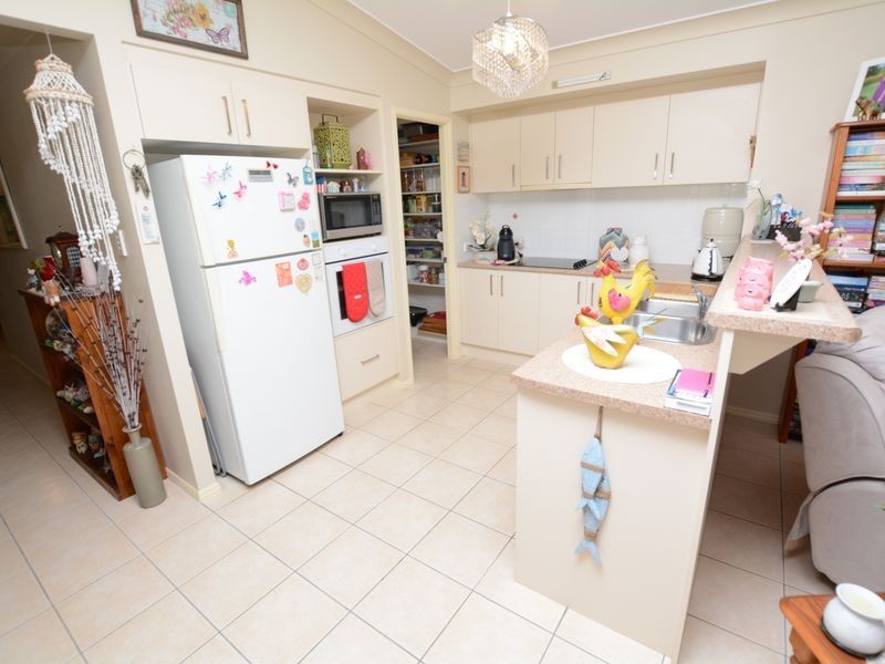 2/16 Rosier Place, Old Bar NSW 2430
