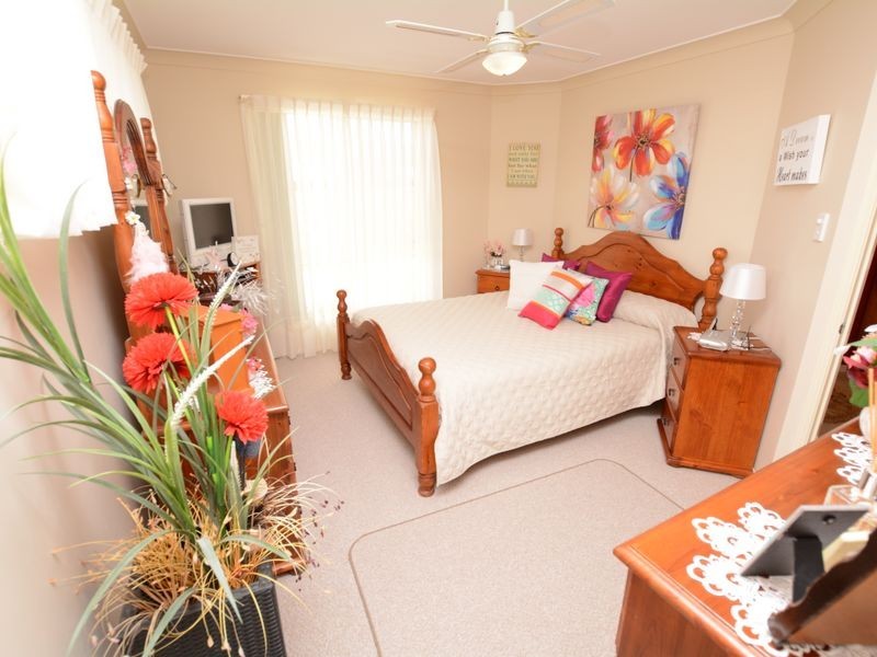 2/16 Rosier Place, Old Bar NSW 2430