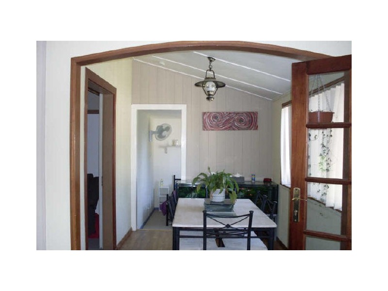 102-104 Old Bar Road, Old Bar NSW 2430