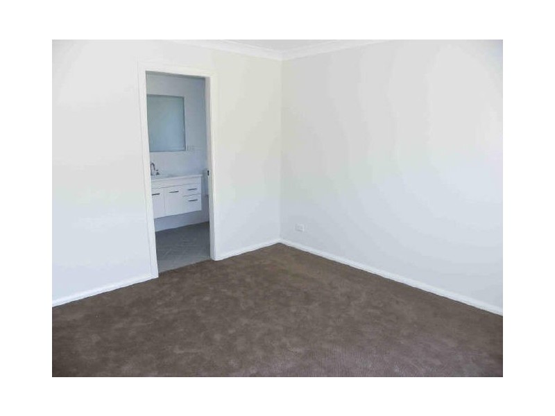 102-104 Old Bar Road, Old Bar NSW 2430