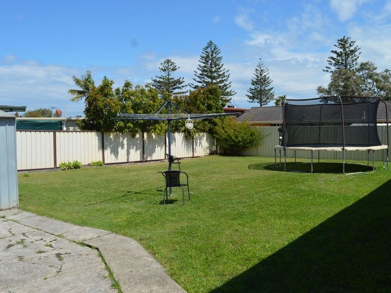 20 Tirriki Street, Old Bar NSW 2430