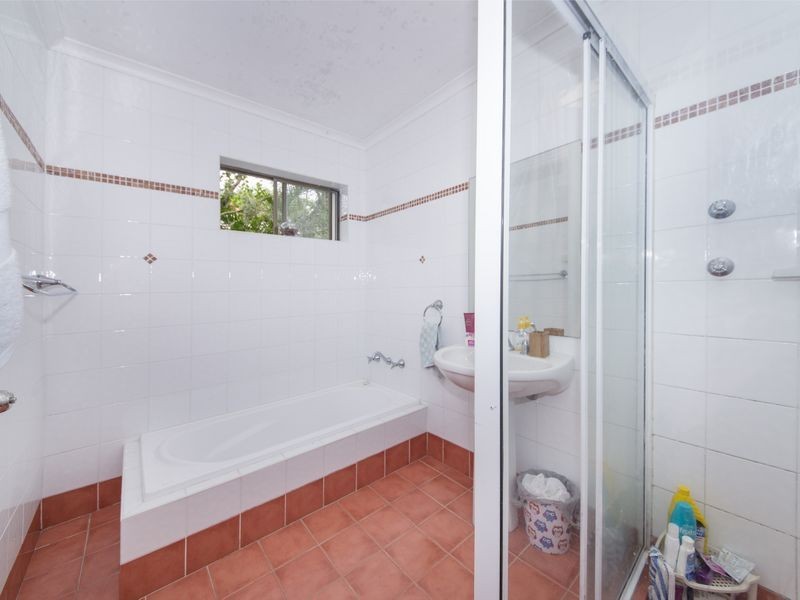 7 Pacific Parade, Old Bar NSW 2430