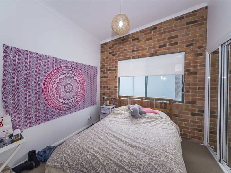 7 Pacific Parade, Old Bar NSW 2430
