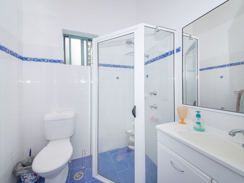 7 Pacific Parade, Old Bar NSW 2430