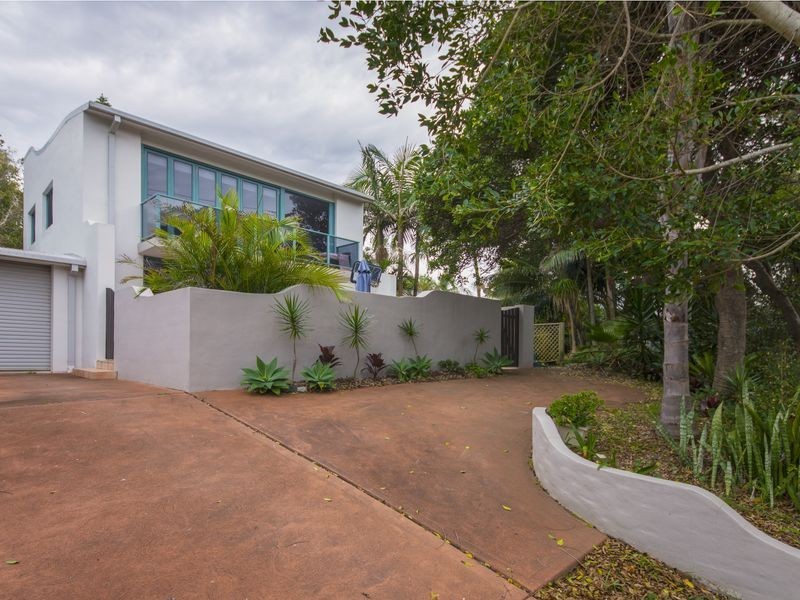 7 Pacific Parade, Old Bar NSW 2430