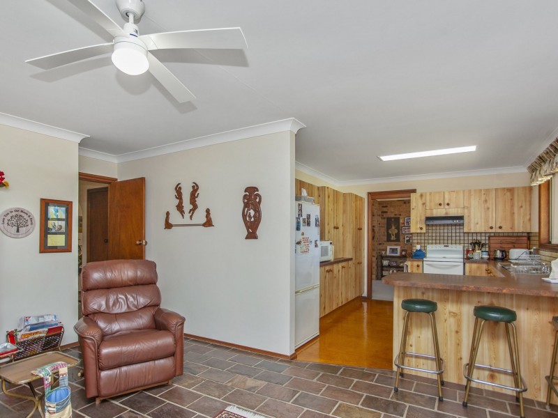 30 Joel Drive, Old Bar NSW 2430