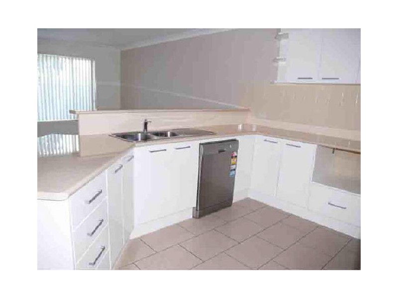 3/2 Mistral Place, Old Bar NSW 2430