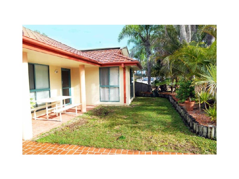 1/34 Hall Street, Old Bar NSW 2430