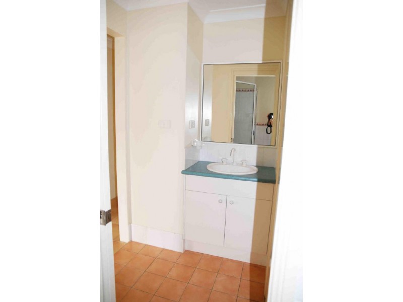 1/34 Hall Street, Old Bar NSW 2430