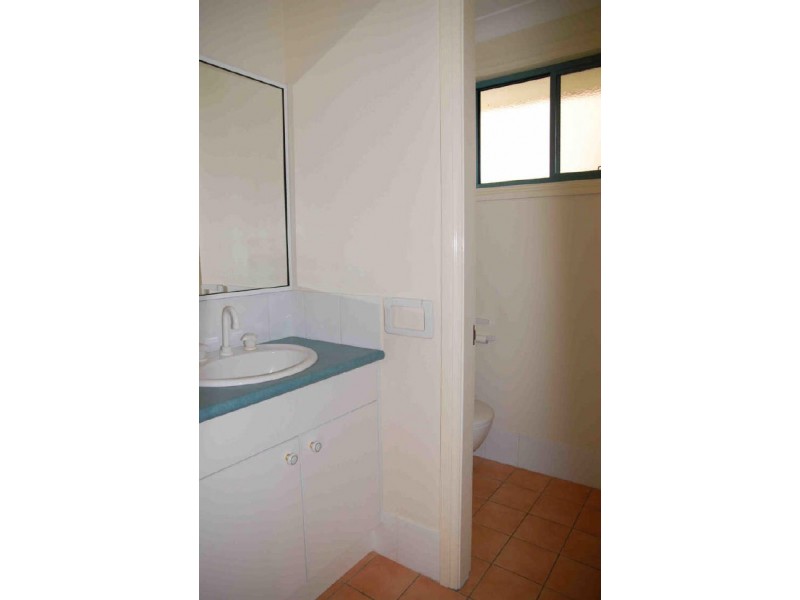 1/34 Hall Street, Old Bar NSW 2430