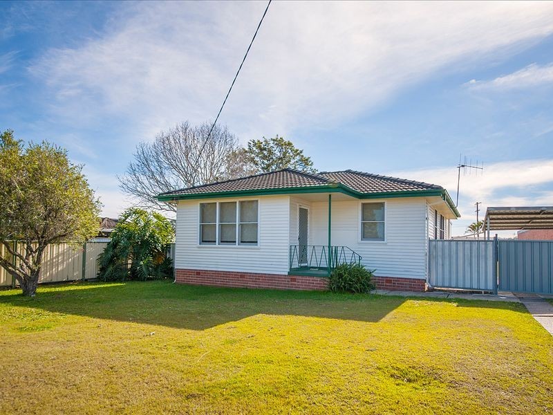 5 Gwenneth Ave, Taree NSW 2430