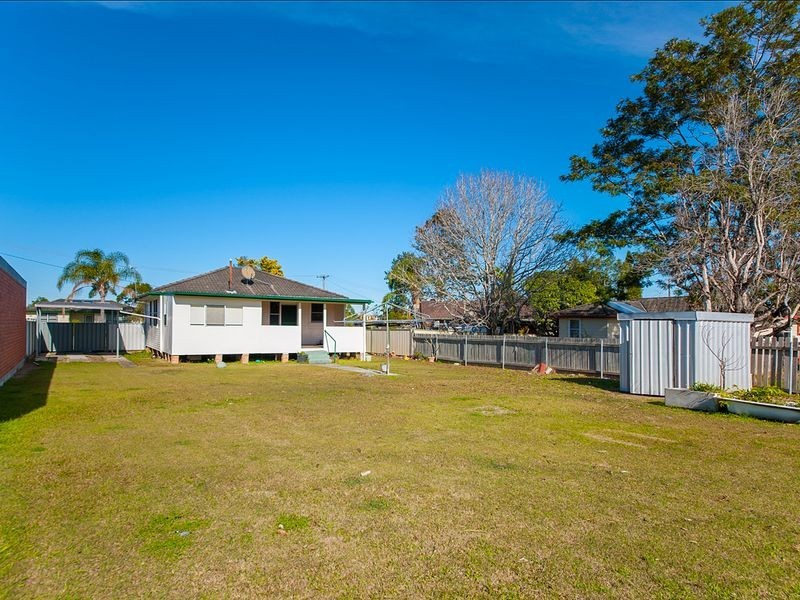 5 Gwenneth Ave, Taree NSW 2430