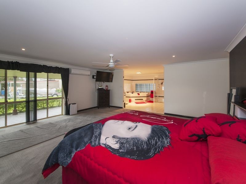 105 Pelican Bay Road, Mitchells Island NSW 2430