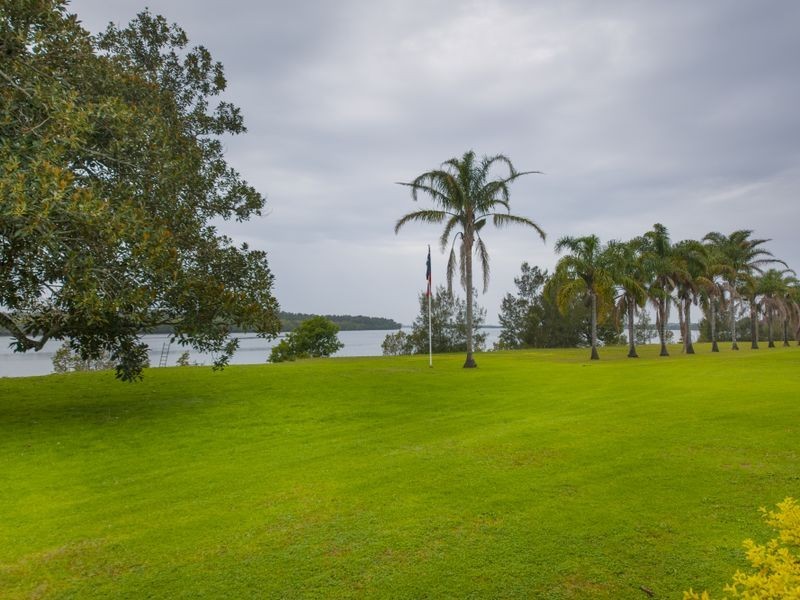105 Pelican Bay Road, Mitchells Island NSW 2430