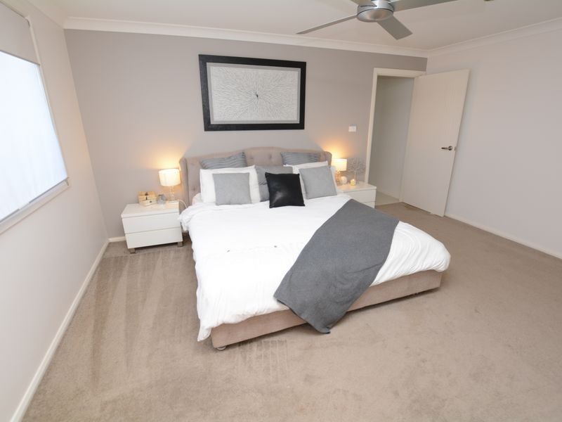 65 Albatross Way, Old Bar NSW 2430