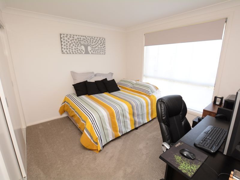 65 Albatross Way, Old Bar NSW 2430