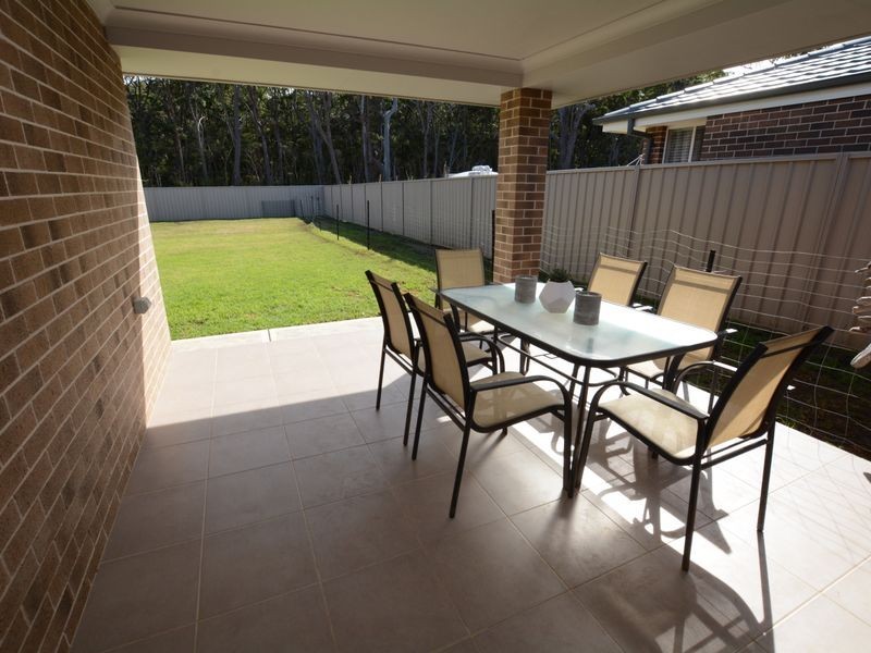 65 Albatross Way, Old Bar NSW 2430