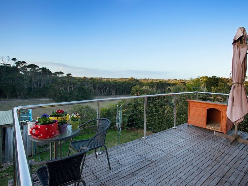 21 Beach Street, Wallabi Point NSW 2430