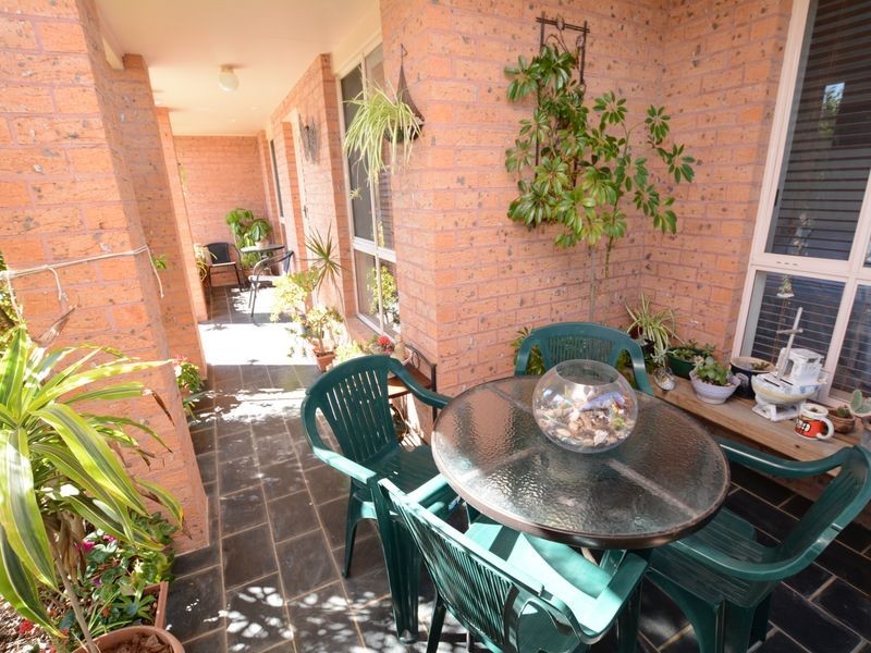 1/5 Osprey Avenue, Old Bar NSW 2430