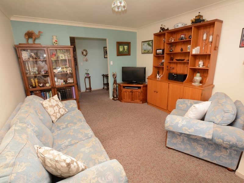 1/5 Osprey Avenue, Old Bar NSW 2430