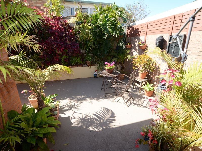 1/5 Osprey Avenue, Old Bar NSW 2430