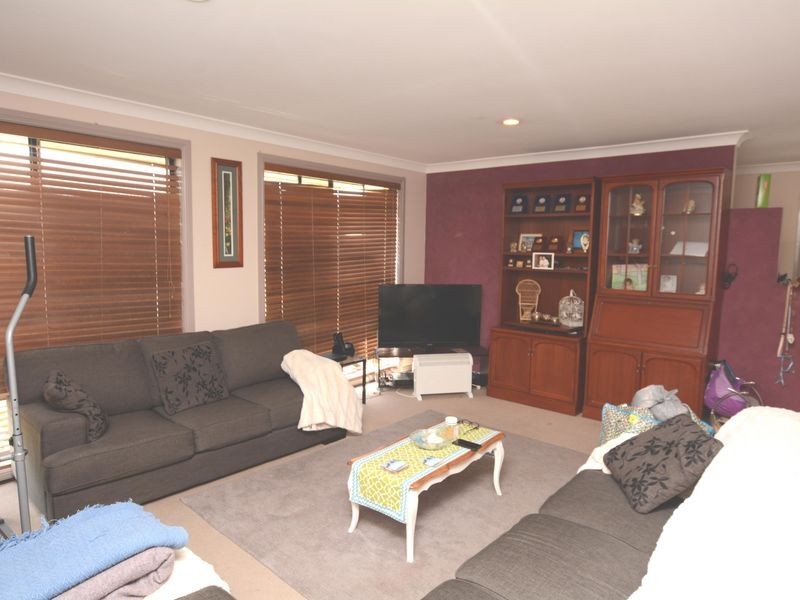 3 Kestrel Avenue, Old Bar NSW 2430