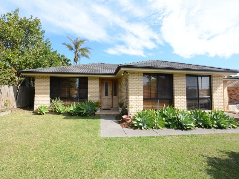 3 Kestrel Avenue, Old Bar NSW 2430