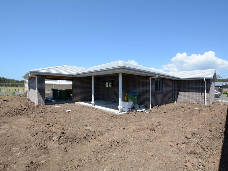61a Bluehaven Drive, Old Bar NSW 2430