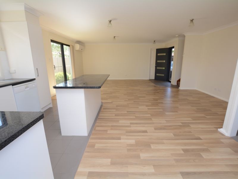 4/15-17 Connell Street, Old Bar NSW 2430