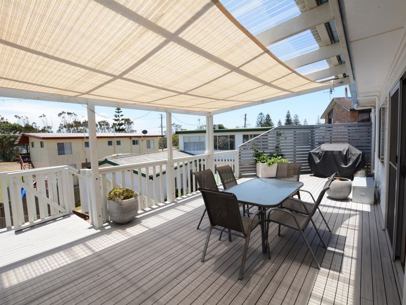 35 Manning Street, Manning Point NSW 2430