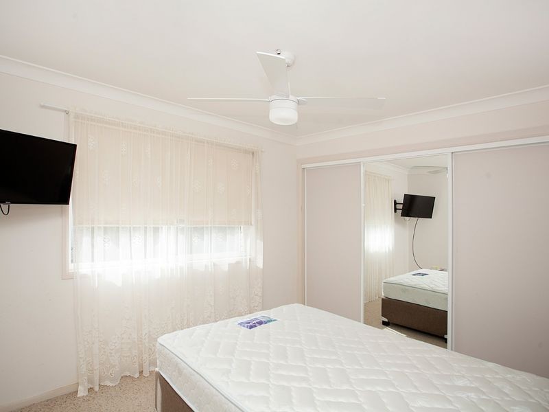 3/37 Old Bar Road, Old Bar NSW 2430