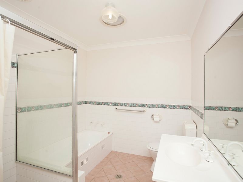 3/37 Old Bar Road, Old Bar NSW 2430