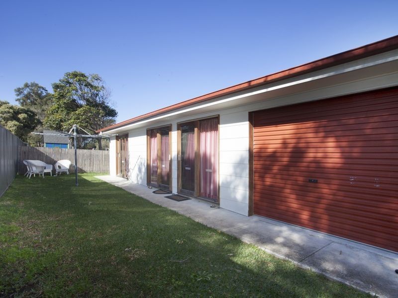 9b Clerke St, Old Bar NSW 2430