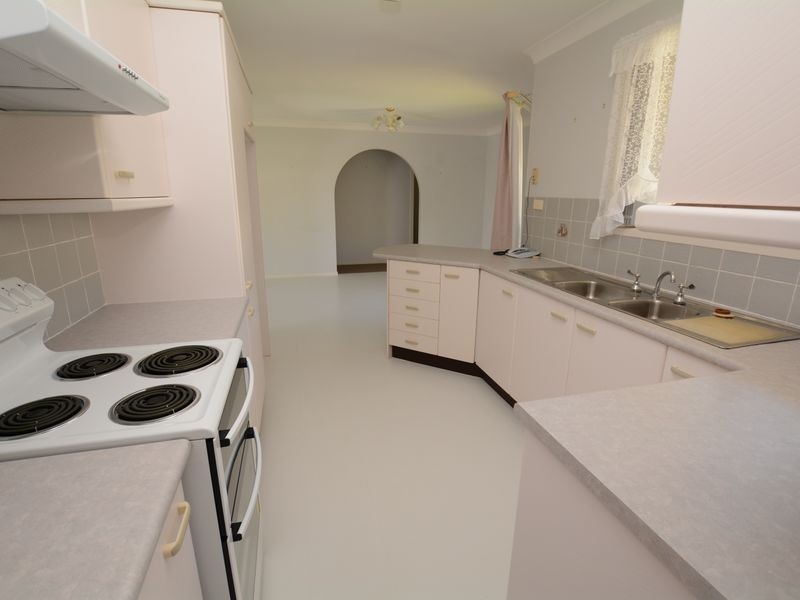 15 Suni Drive, Old Bar NSW 2430