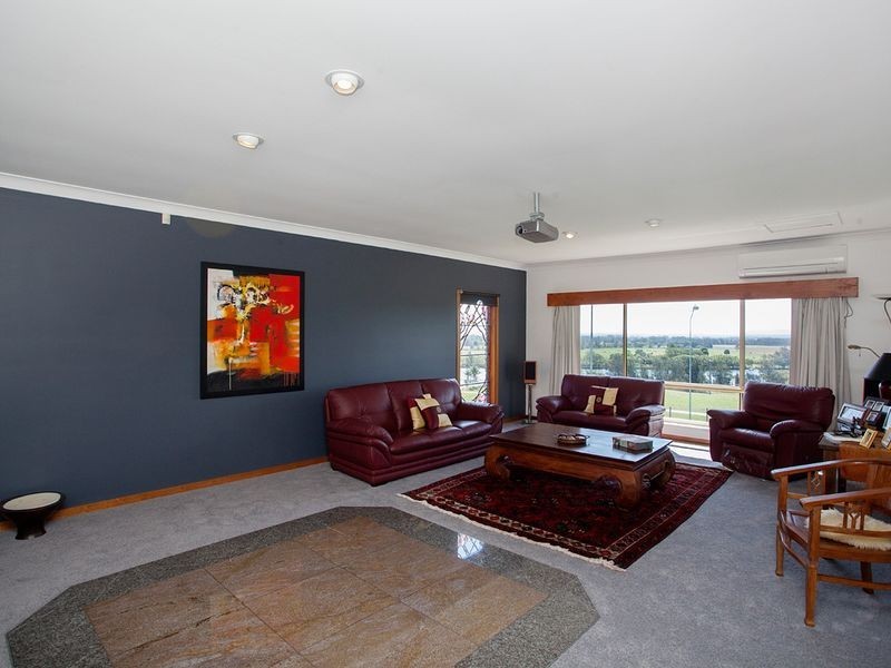 51 Riverview Rd, Mitchells Island NSW 2430