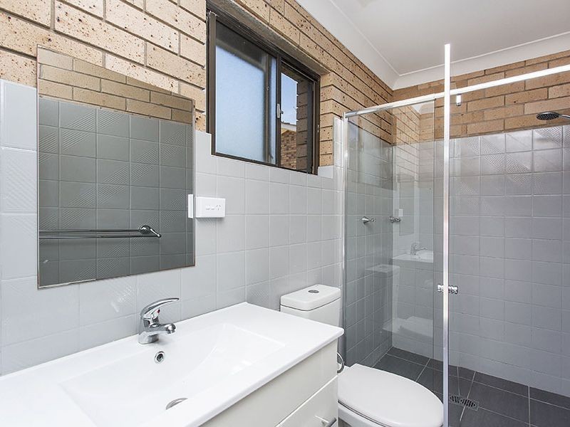 24 Lewis Street, Old Bar NSW 2430