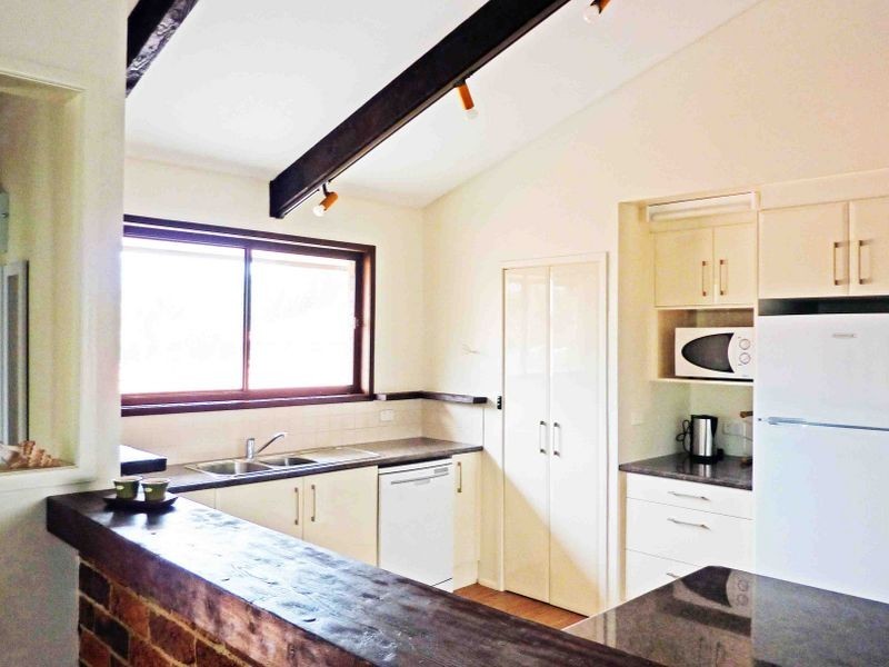 1/34 Hall Street, Old Bar NSW 2430