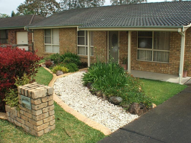 15 Gannet Crescent, Old Bar NSW 2430
